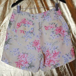 CUTE Floral Linen Shorts